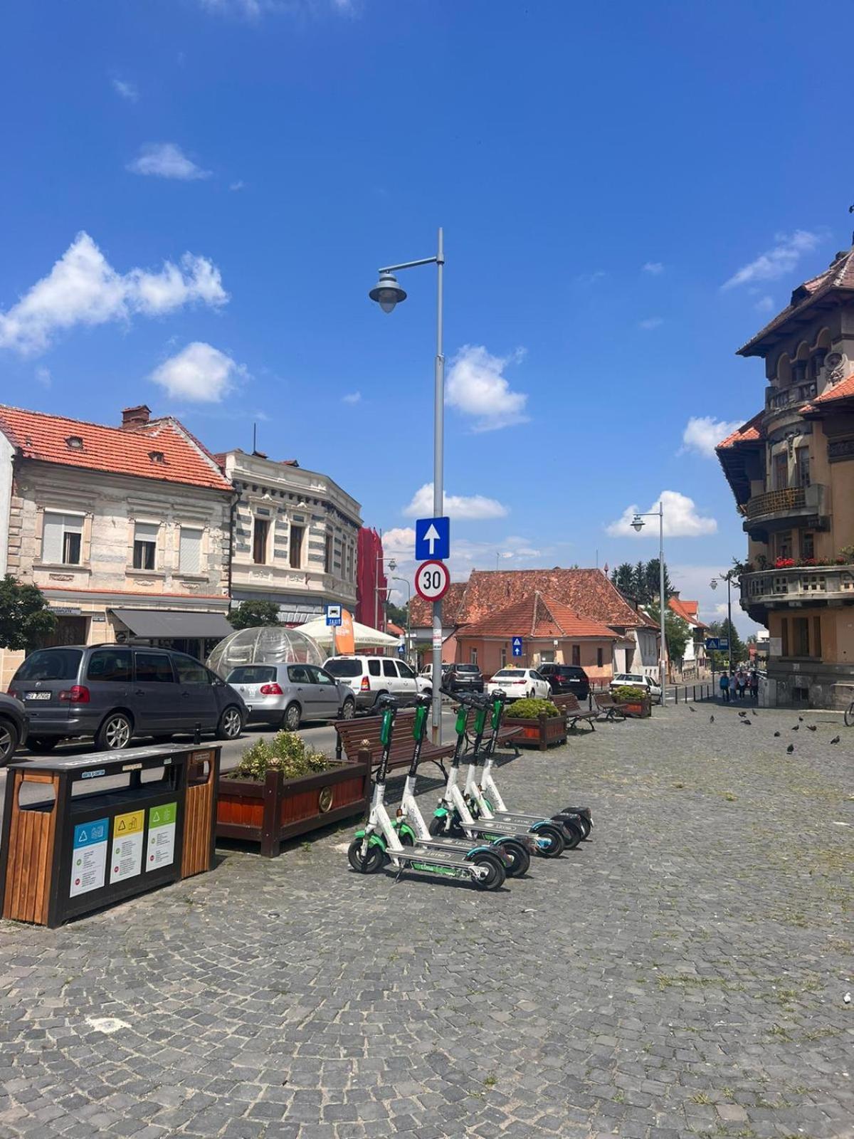 Pension Old City Брашов Екстер'єр фото